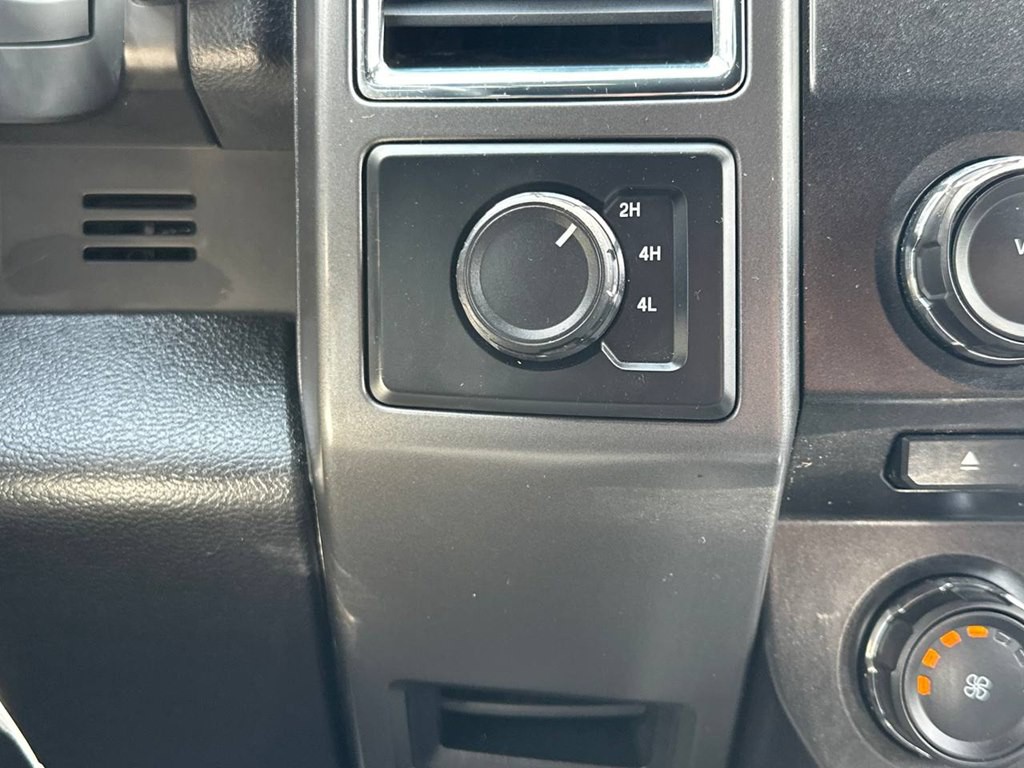 2016 Ford F-150 Image 28