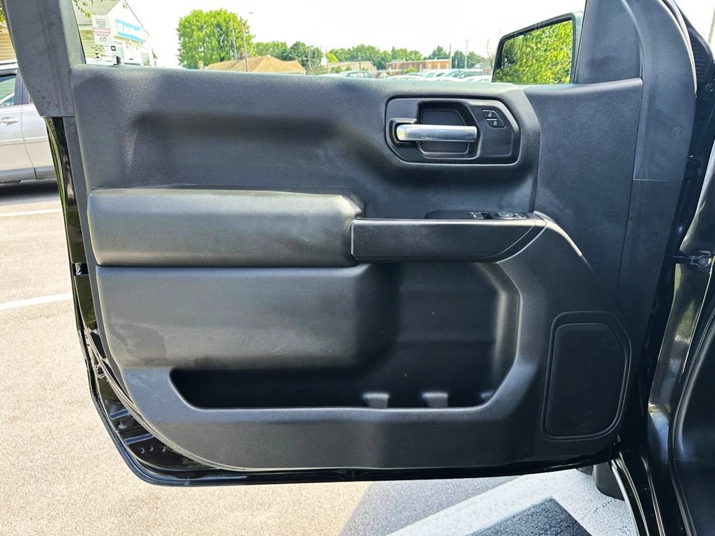 2019 Chevrolet Silverado 1500 Image 17