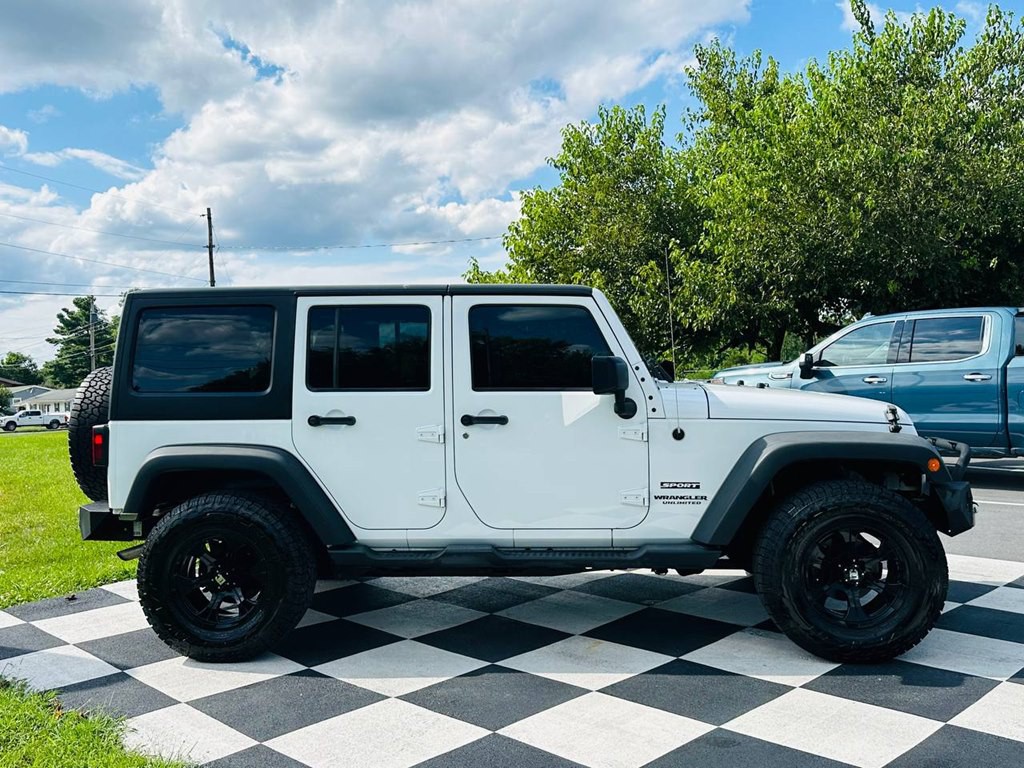 2016 Jeep Wrangler Unlimited Image 8