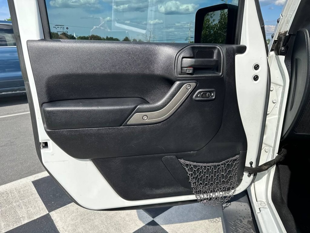 2016 Jeep Wrangler Unlimited Image 17
