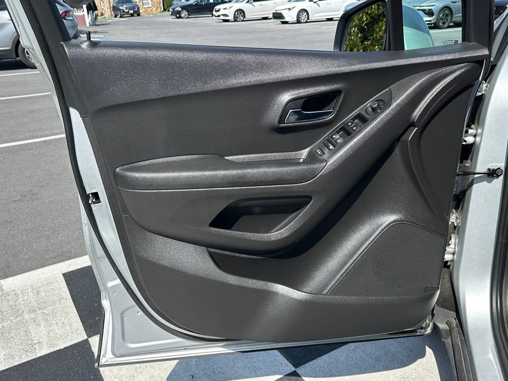 2020 Chevrolet Trax Image 16
