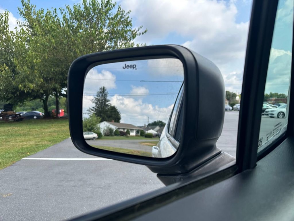 2017 Jeep Renegade Image 13