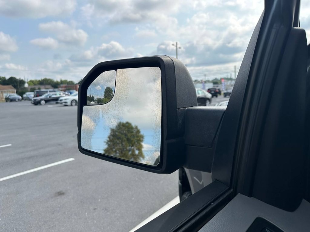 2017 Ford F-150 Image 12