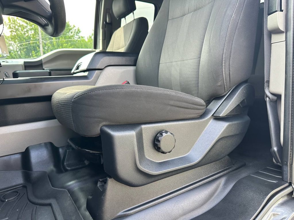 2017 Ford F-150 Image 17