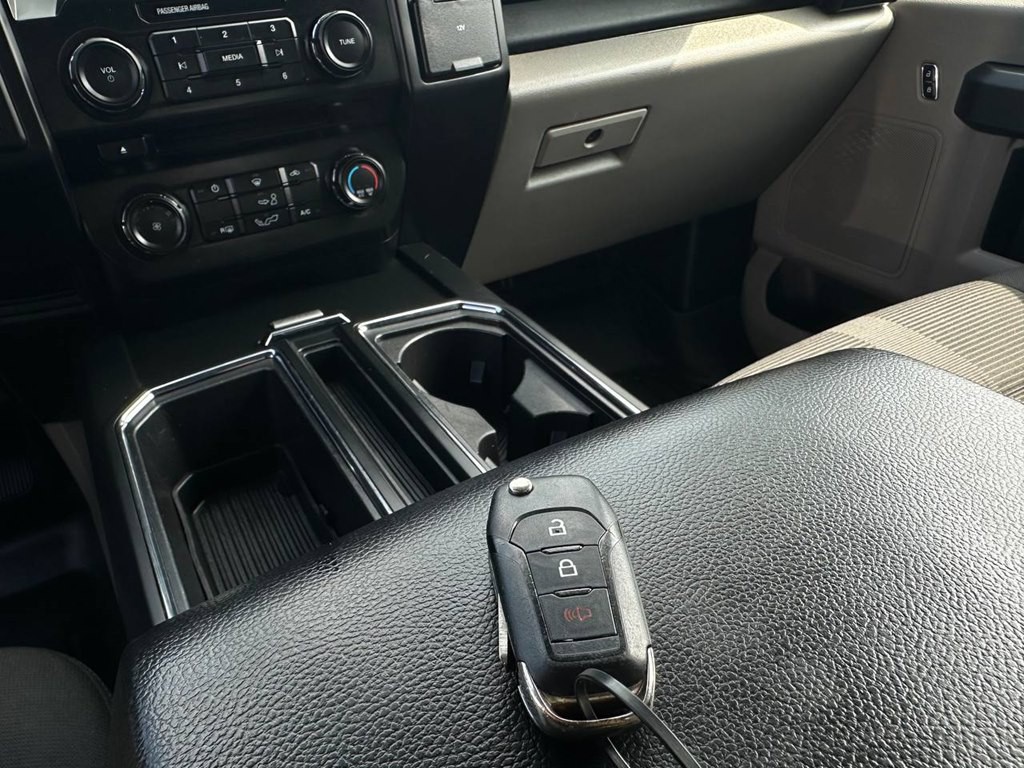 2017 Ford F-150 Image 38