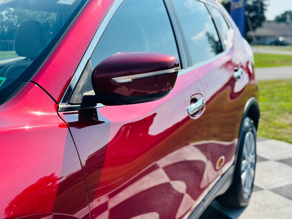 2015 Nissan Rogue Image 12