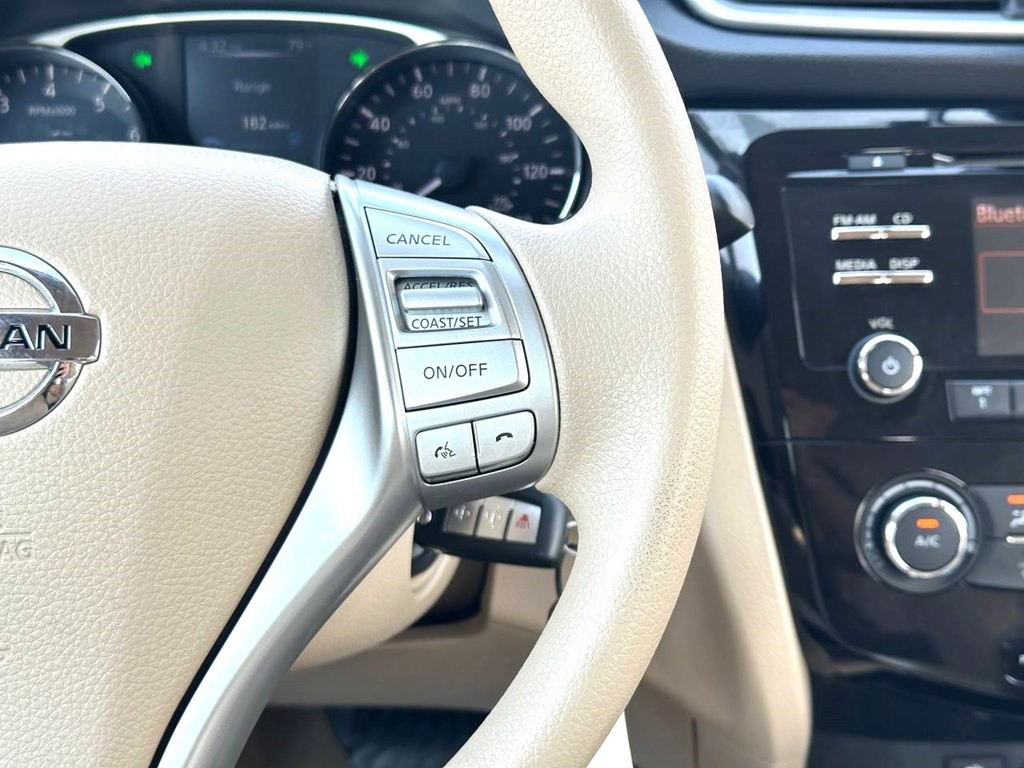 2015 Nissan Rogue Image 23