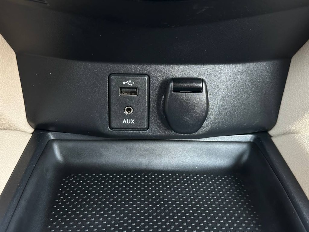 2015 Nissan Rogue Image 28