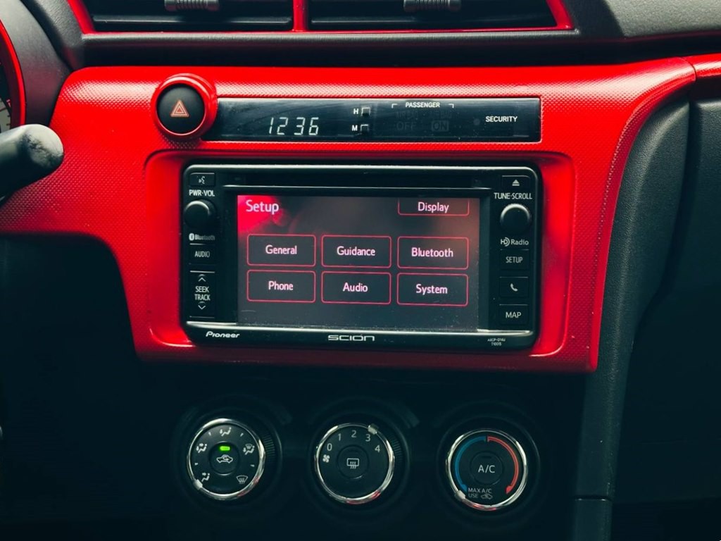 2015 Scion tC Image 21