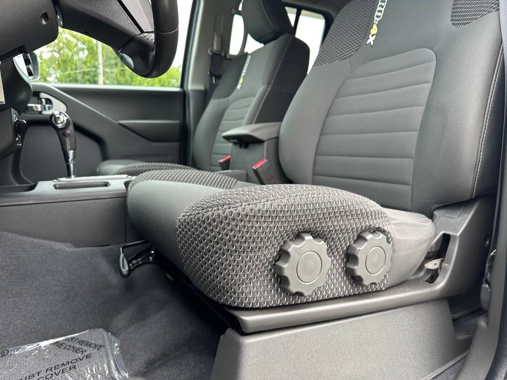 2019 Nissan Frontier Image 19