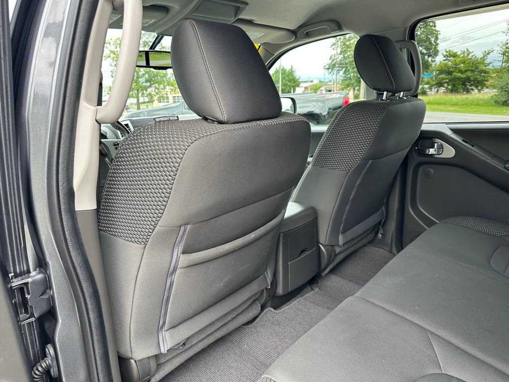 2019 Nissan Frontier Image 37
