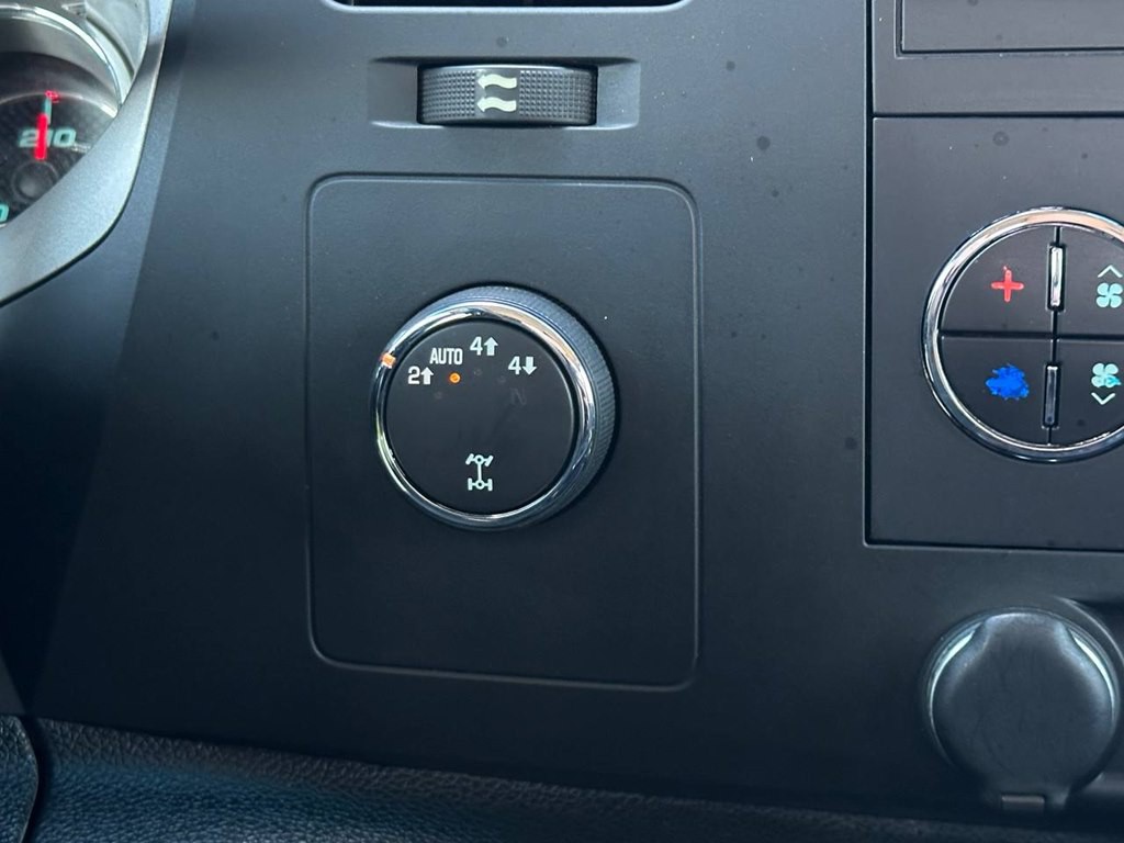 2011 Chevrolet Silverado 1500 Image 23