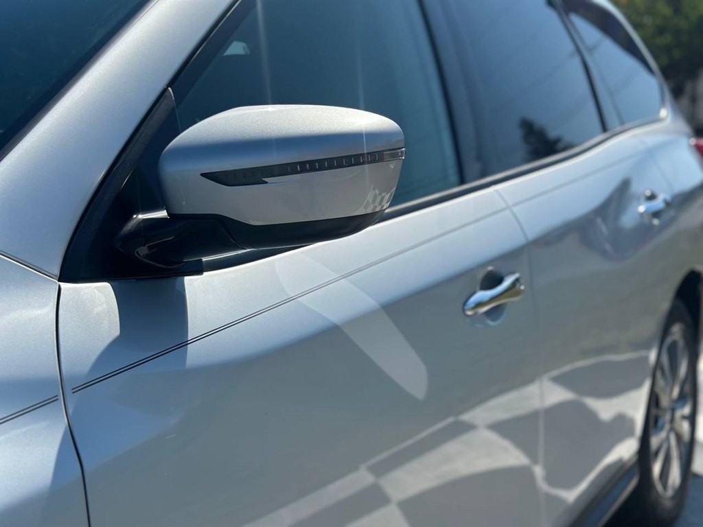 2018 Nissan Pathfinder Image 10