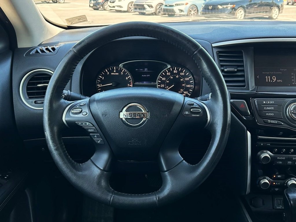 2018 Nissan Pathfinder Image 18