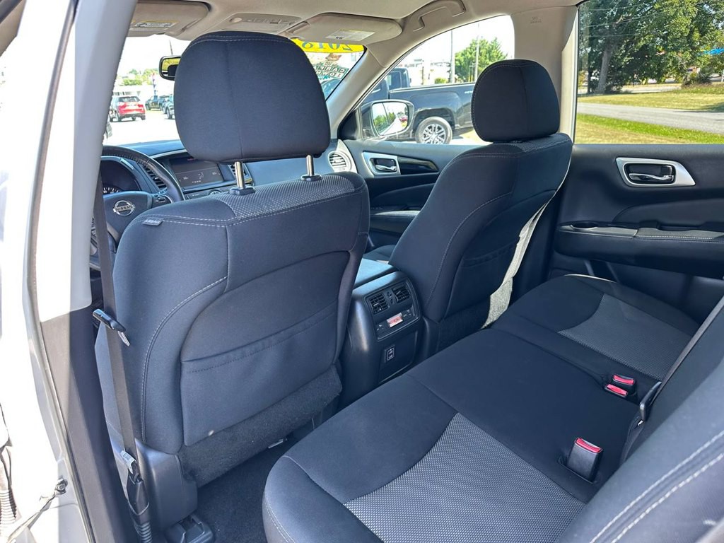 2018 Nissan Pathfinder Image 35