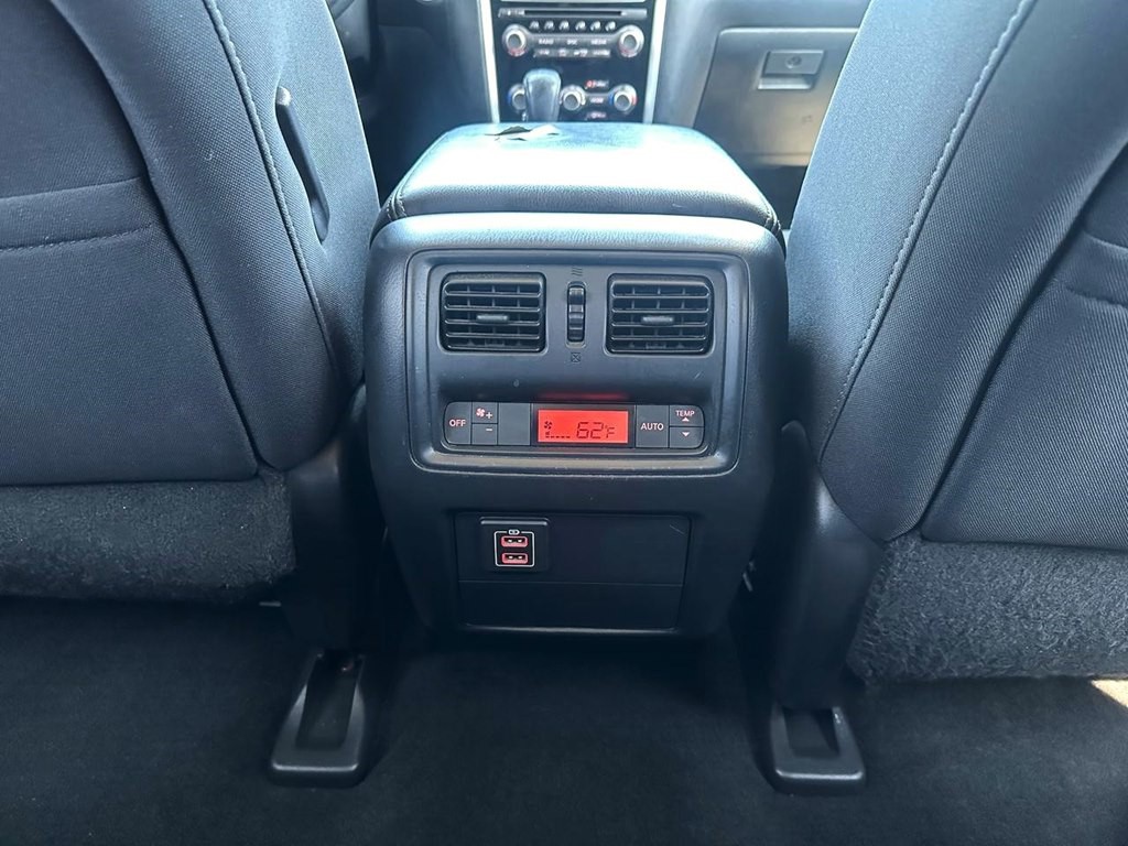 2018 Nissan Pathfinder Image 37