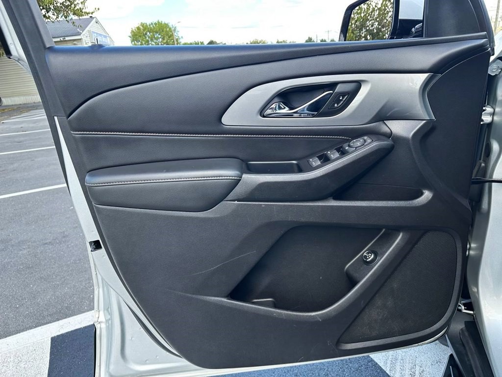 2019 Chevrolet Traverse Image 16