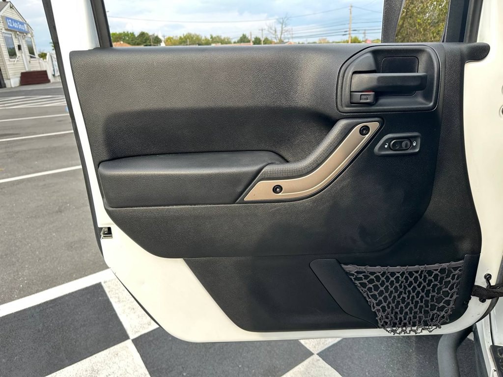 2016 Jeep Wrangler Unlimited Image 16