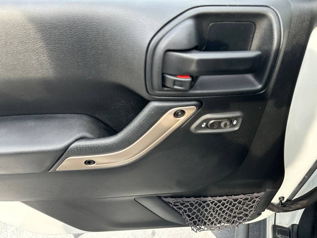 2016 Jeep Wrangler Unlimited Image 17