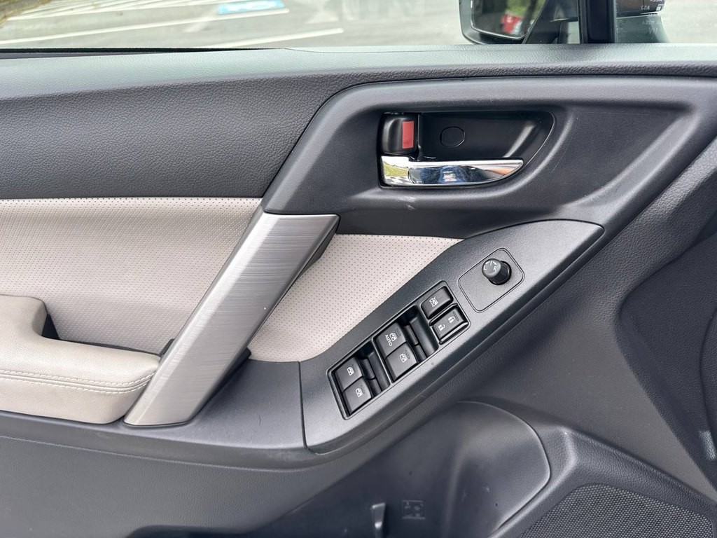 2016 Subaru Forester Image 15