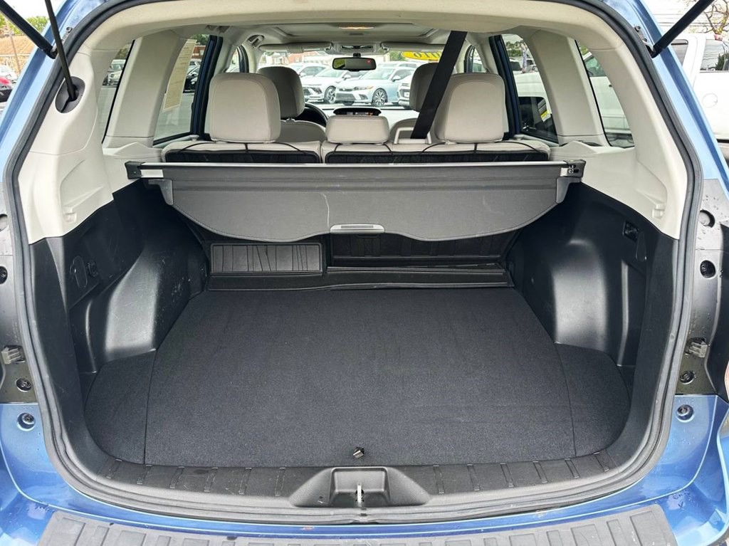 2016 Subaru Forester Image 39