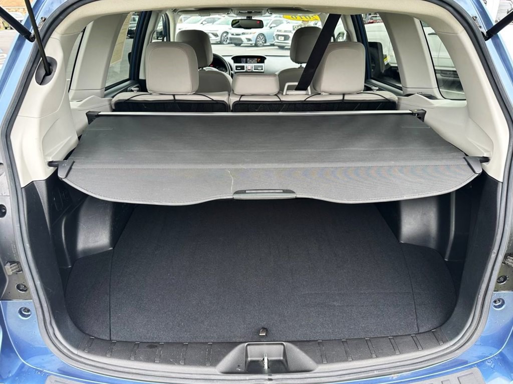 2016 Subaru Forester Image 40