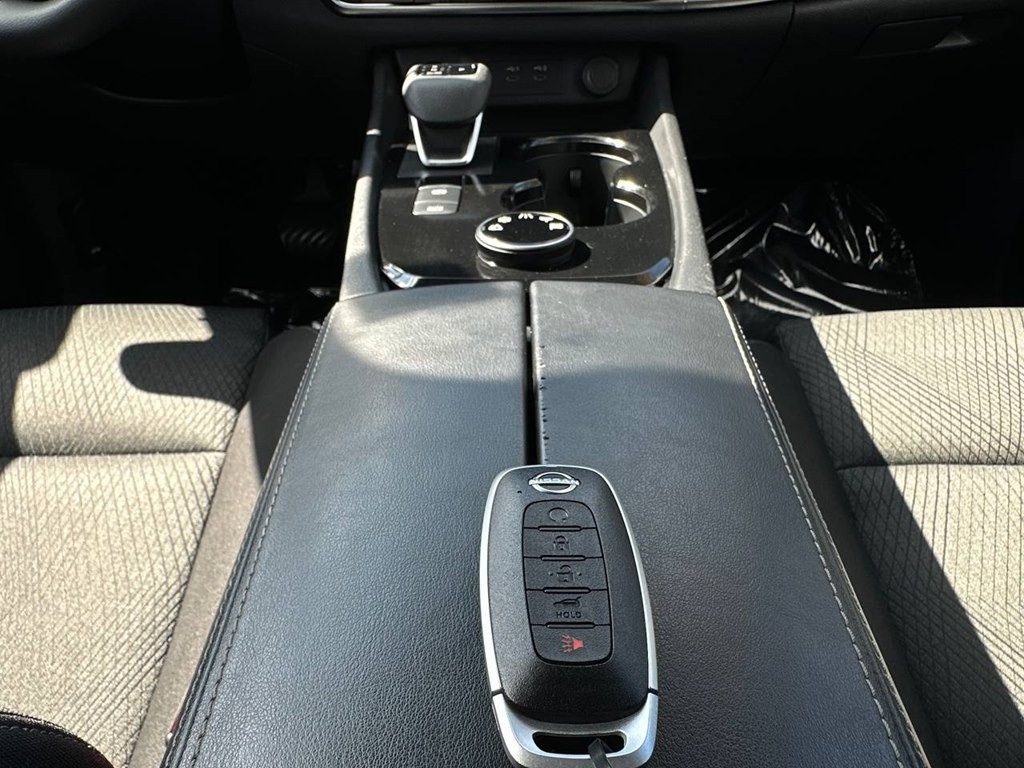 2024 Nissan Rogue Image 40
