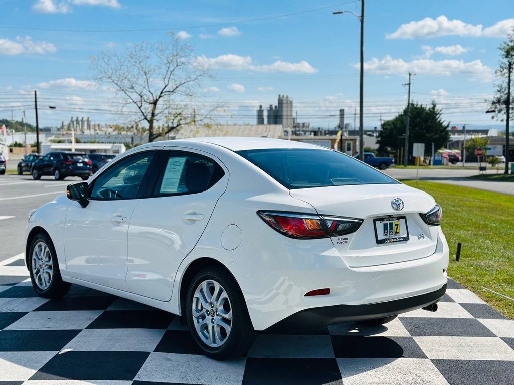 2018 Toyota Yaris Image 7