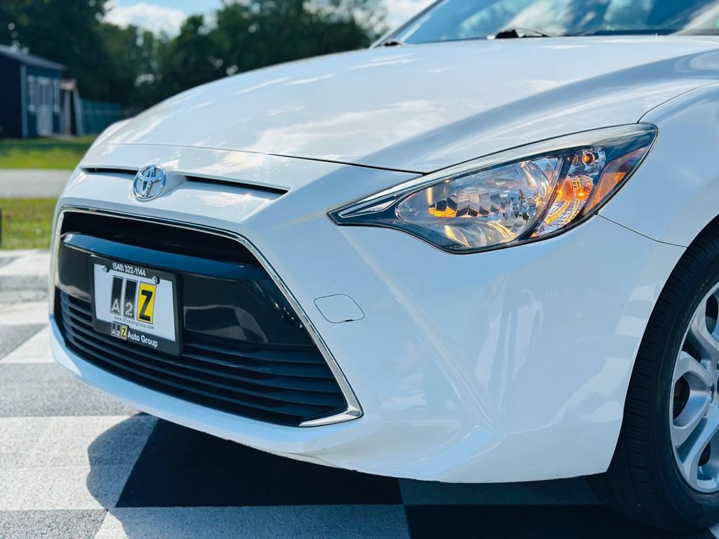 2018 Toyota Yaris Image 10