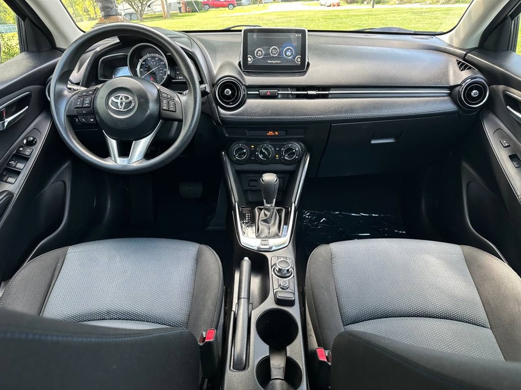 2018 Toyota Yaris Image 17