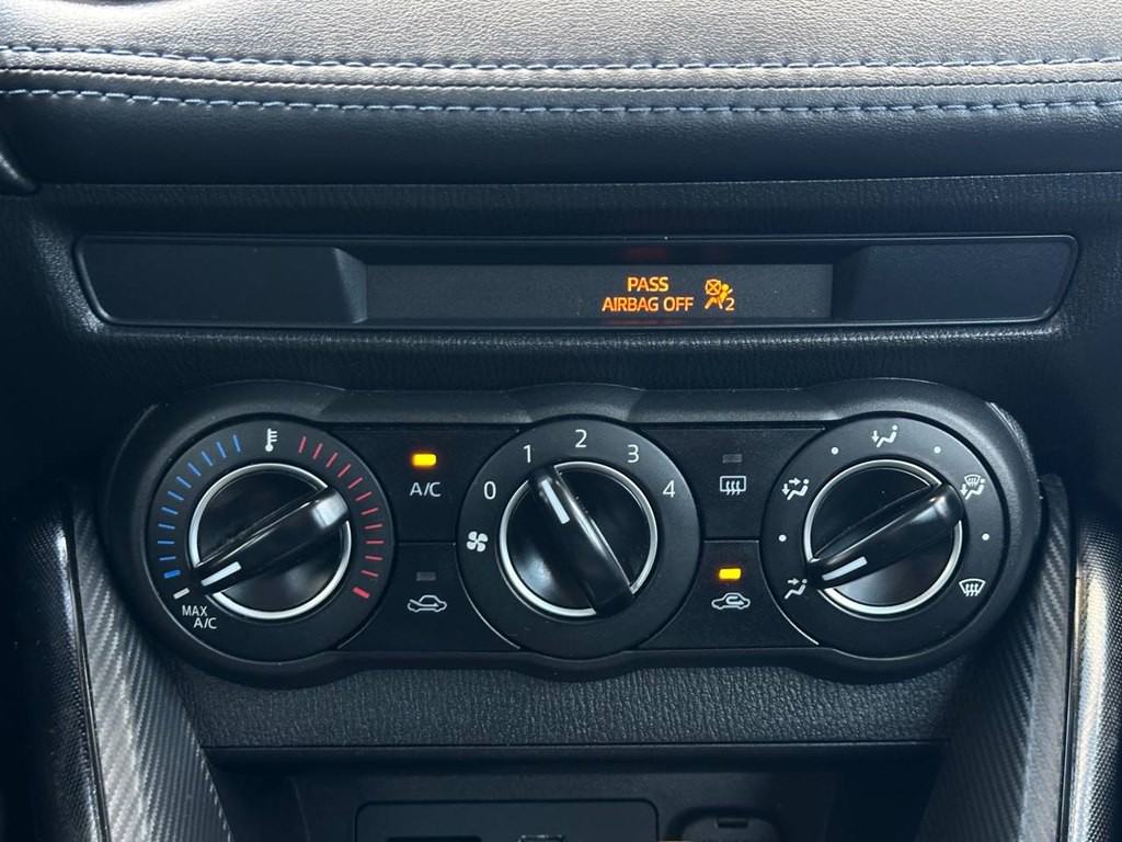 2018 Toyota Yaris Image 26