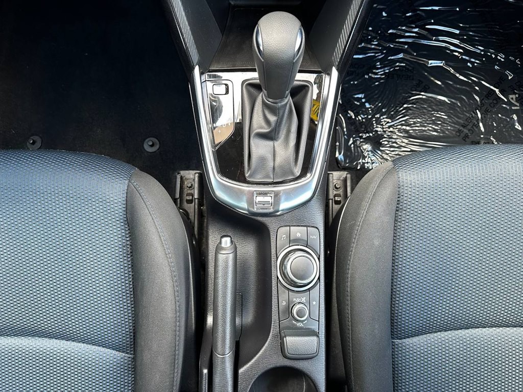 2018 Toyota Yaris Image 27