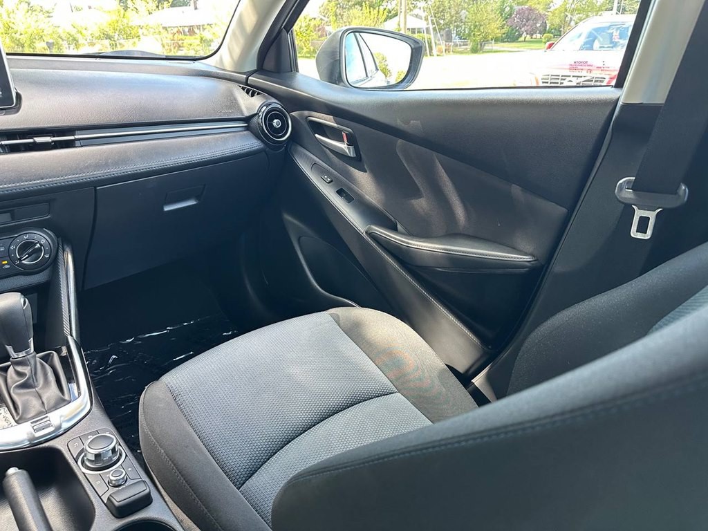 2018 Toyota Yaris Image 29