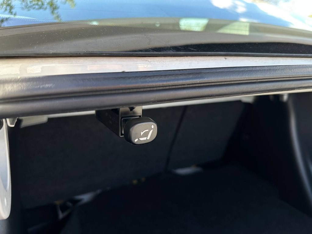 2018 Toyota Yaris Image 36