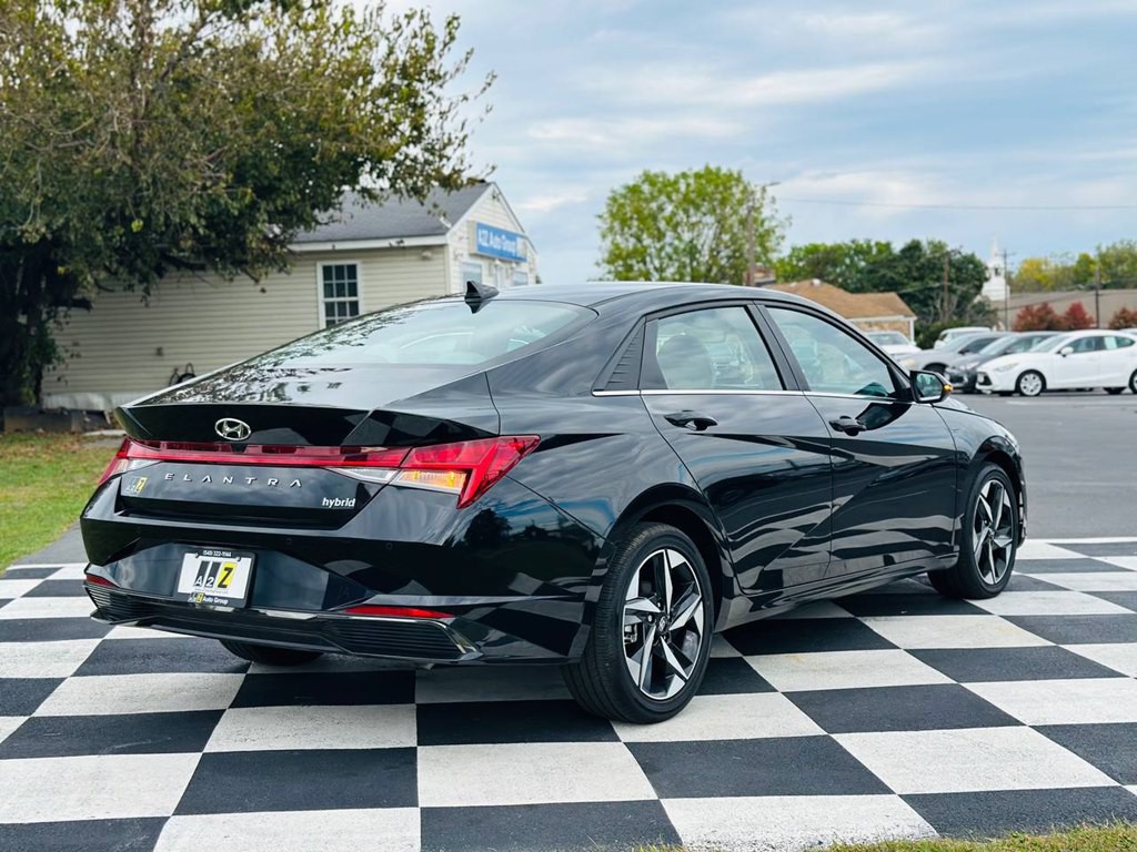 2023 Hyundai Elantra Image 5