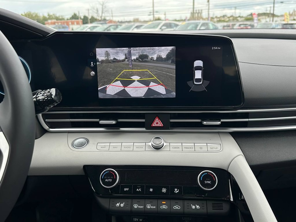 2023 Hyundai Elantra Image 25