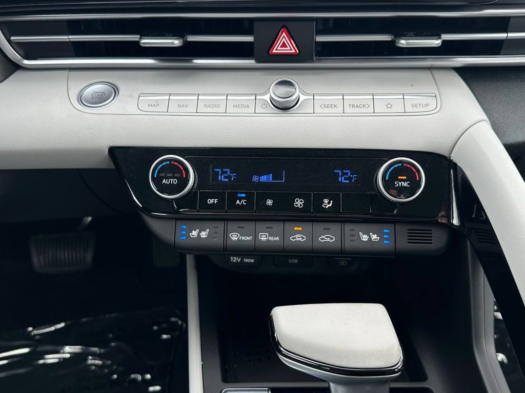 2023 Hyundai Elantra Image 28