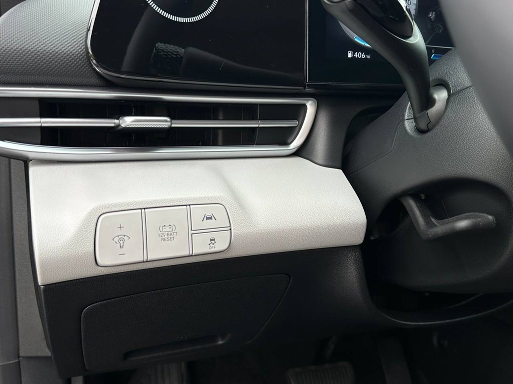 2023 Hyundai Elantra Image 34