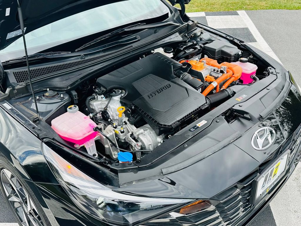 2023 Hyundai Elantra Image 43