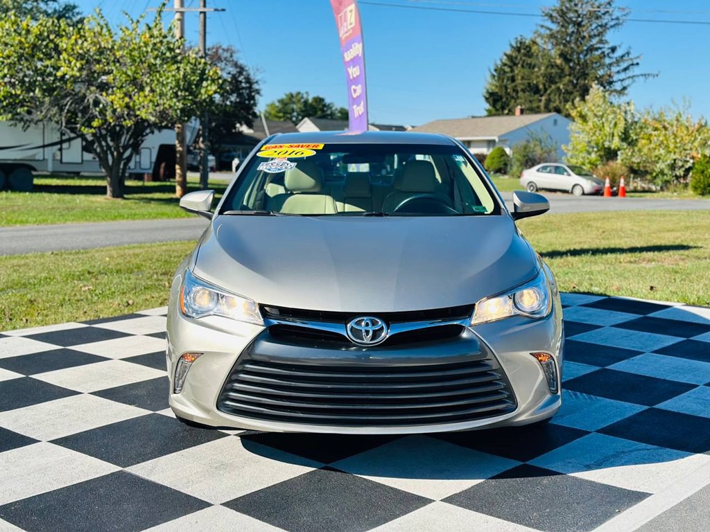 2016 Toyota Camry Image 3