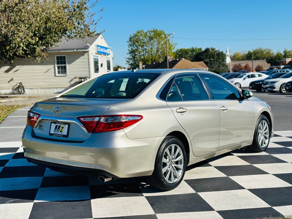 2016 Toyota Camry Image 5