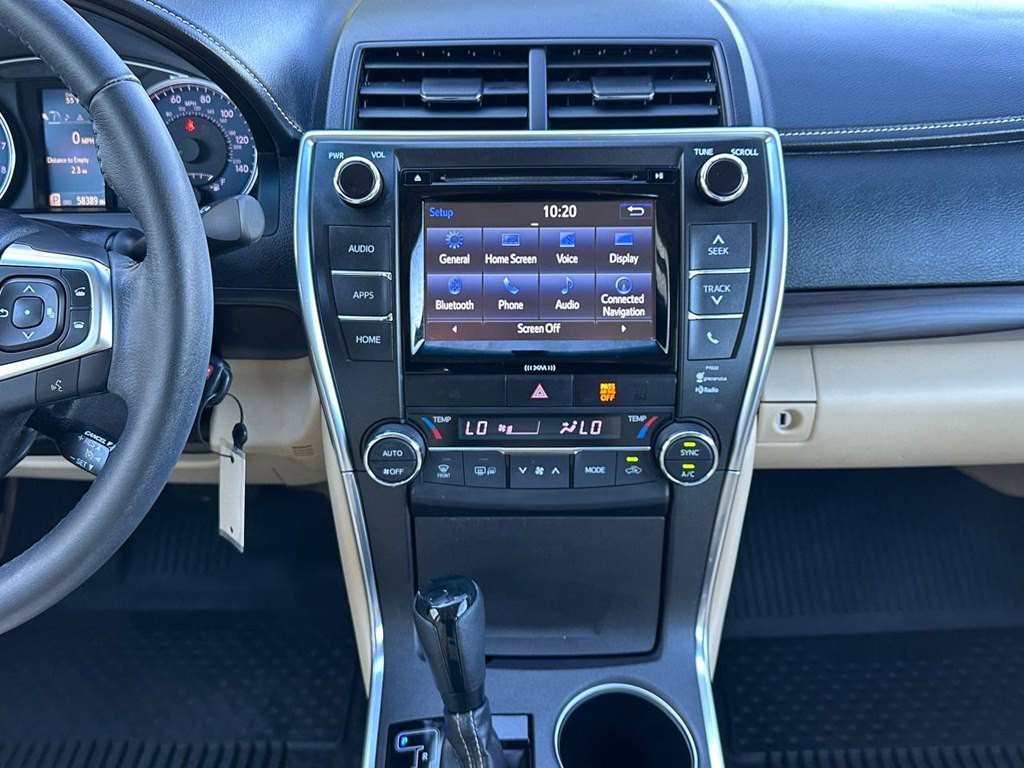2016 Toyota Camry Image 27