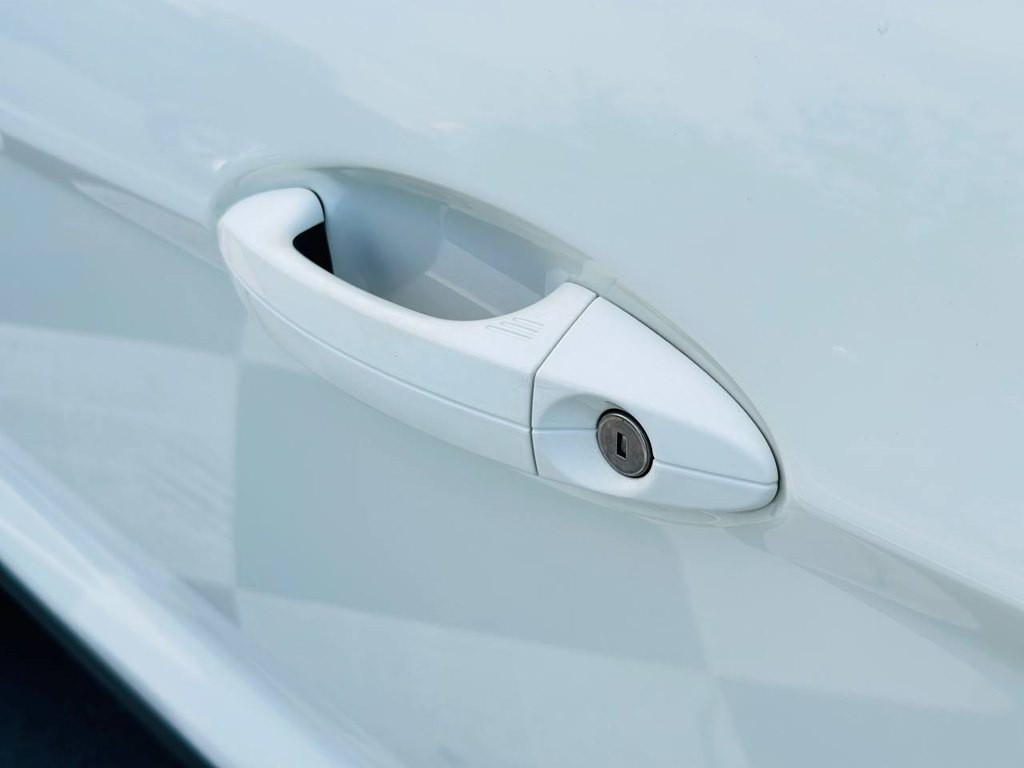 2020 Ford Econoline Image 14