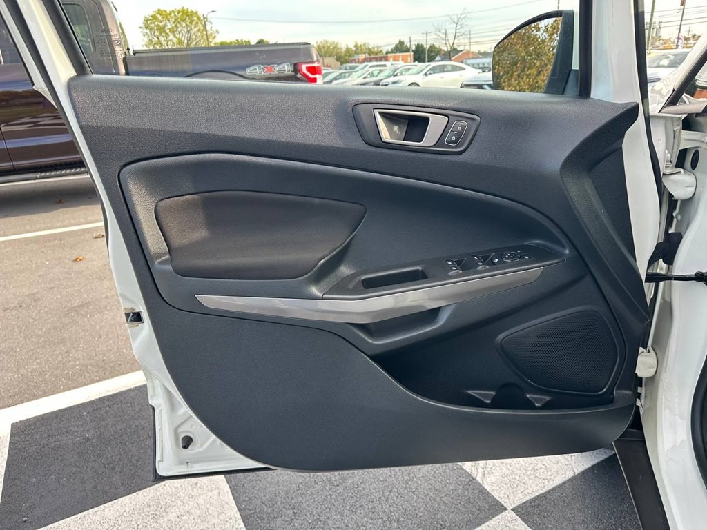 2020 Ford Econoline Image 16