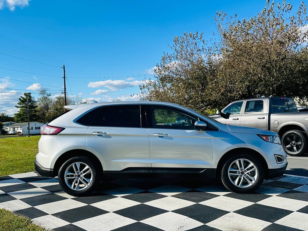 2017 Ford Edge Image 8