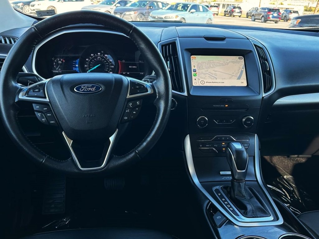 2017 Ford Edge Image 22