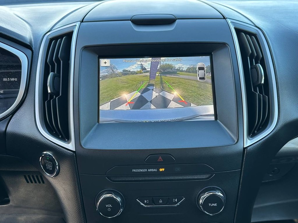 2017 Ford Edge Image 28