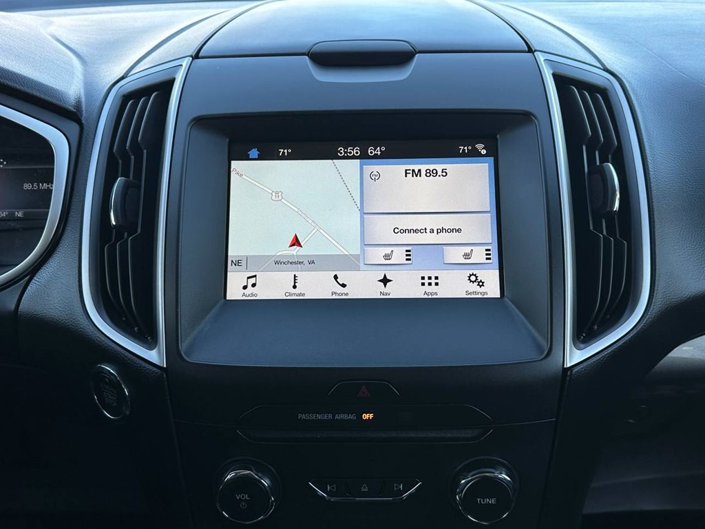 2017 Ford Edge Image 32