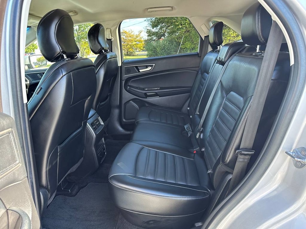 2017 Ford Edge Image 41