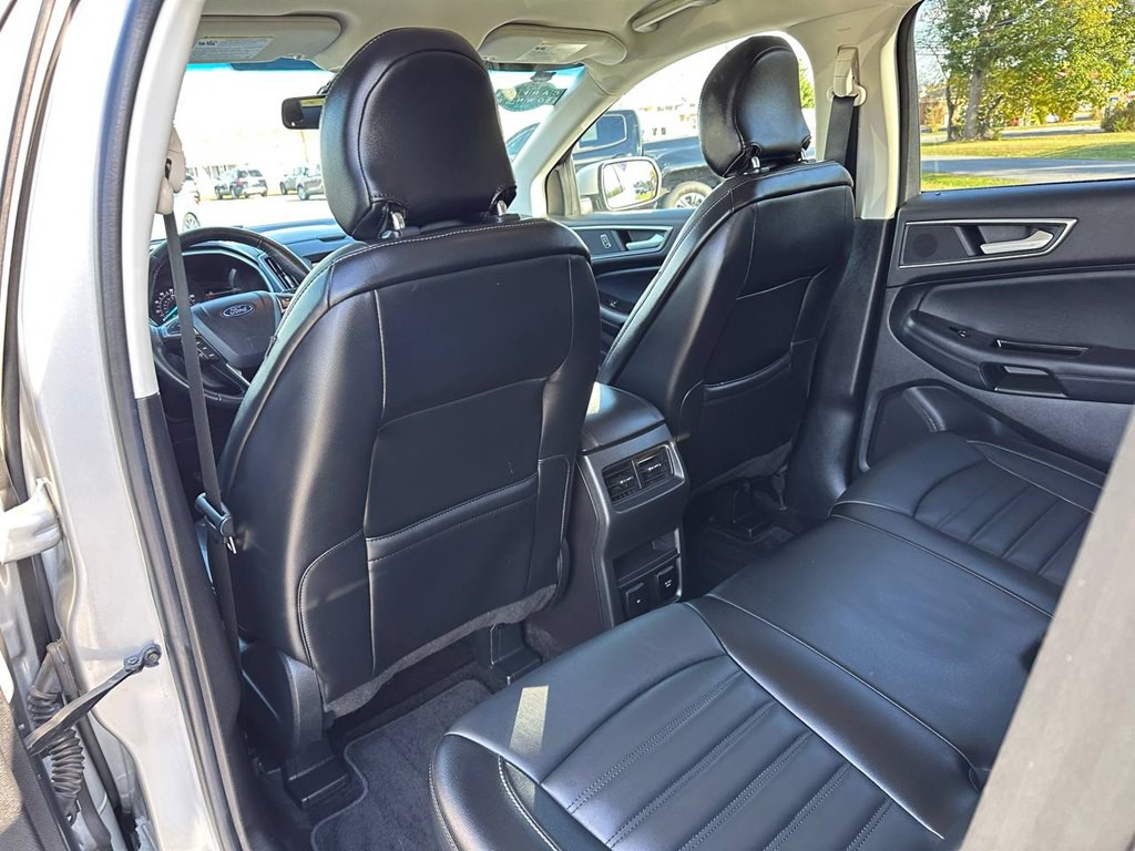 2017 Ford Edge Image 42